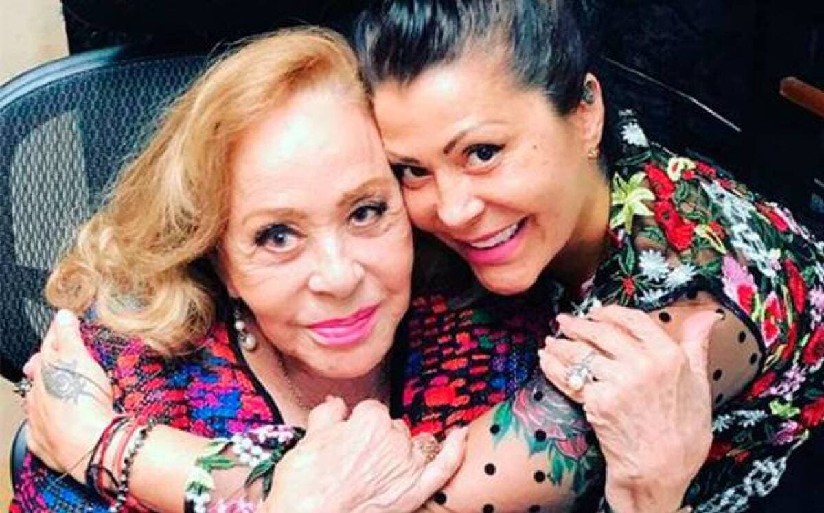 La cantante Alejandra Guzmán anunció planes de vender su parte de la herencia de Silvia Pinal. Conoce más sobre la decisión.