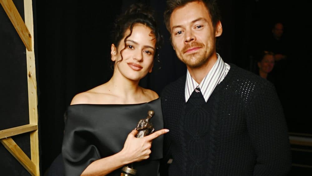 Harry Styles celebró a Radiohead mientras Rosalia y Lola Young arrasaron en los premios Ivor Novello este año.