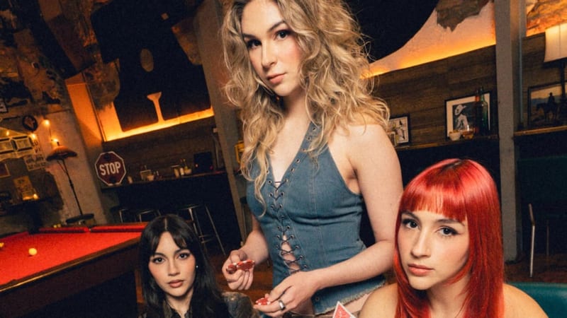 La unión musical entre The Warning y Carín León trae una fusión entre rock y música regional que sorprenderá a los fans.