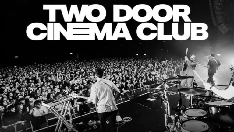 two door cinema club en monterrey 2023