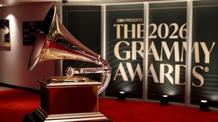 Conoce a los artistas que triunfaron en los Grammy 2026, una noche llena de sorpresas y momentos inolvidables.