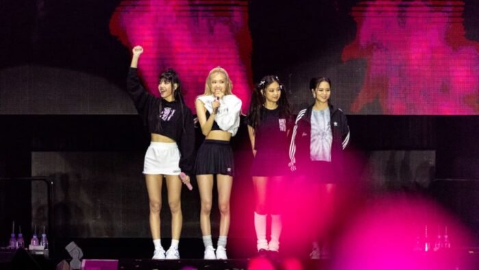 El cuarteto surcoreano BLACKPINK revela las canciones de su esperado EP DEADLINE, lanzado el 27 de febrero de 2026.