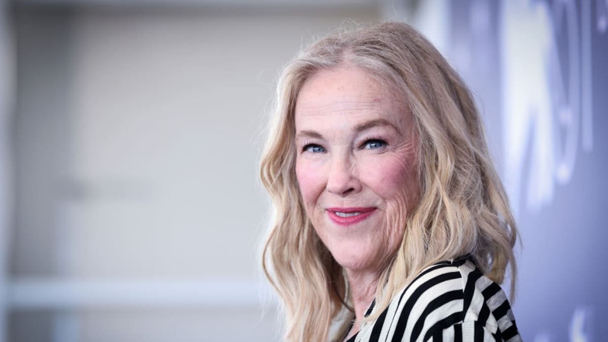 La icónica actriz canadiense Catherine O’Hara ha fallecido a los 71 años, y se revela la causa oficial de su muerte.