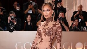 Jennifer Lopez celebra su nueva etapa en residencia de Las Vegas