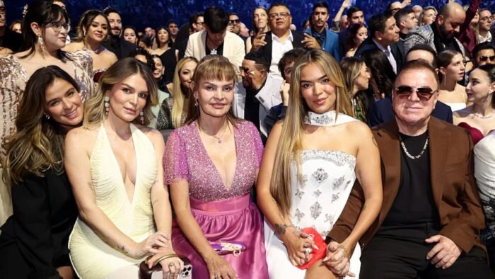 La hermana de Karol G revela una disputa familiar que afecta su salud mental y la de su hija.